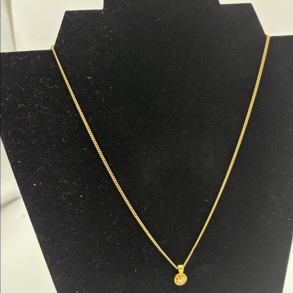 Nina Ricci Gold Pendant Necklace‎